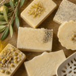 meilleur savon surgras artisanal sur plateau bois