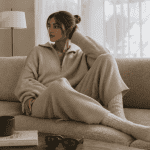tenue chill femme ensemble maille canapé