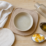 Comment se démaquiller sans démaquillant : huile de coco, gant et coton réutilisable